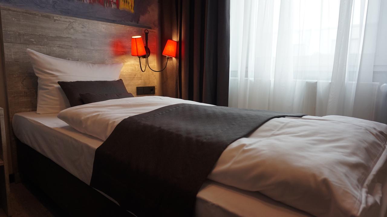 Urban Home Hotel Hamburg-Harburg Buitenkant foto
